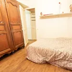 Charming Apartment In Heart Of Montmartre