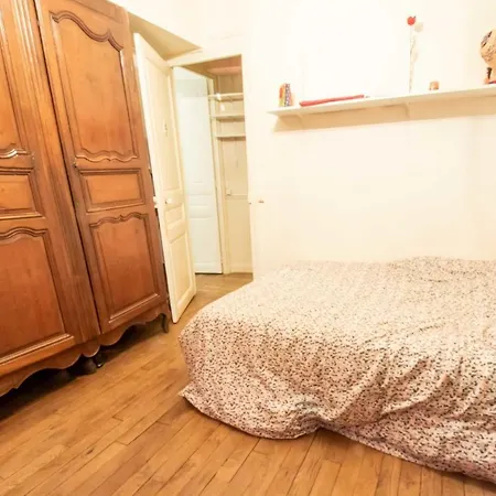 Charming In Heart Of Montmartre Apartment *
